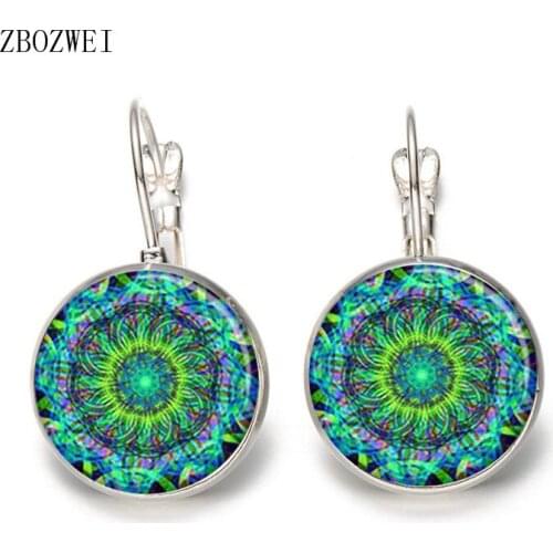 2018 New Jewelry Earrings Womens om Symbol Buddhism, Zen Yoga Charm Henna Mandala Green Earrings