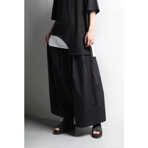 Mens pants new trend hip hop comfortable versatile kimono band wide leg pants skirt pants mens large Capris