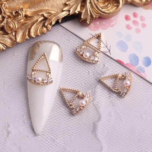 5pcs TN4964 Triangle Alloy Zircon Nail Art Crystals Rhinestone jewelry nails accessories supplies nail art decorations charms