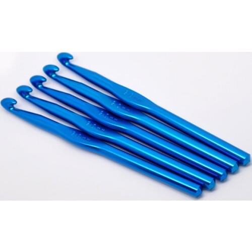 5PCS Aluminum Crochet Hooks At Random Color 15cm long DIY Knitting Needles Handle Home Knitting Weave Yarn Crafts Tools
