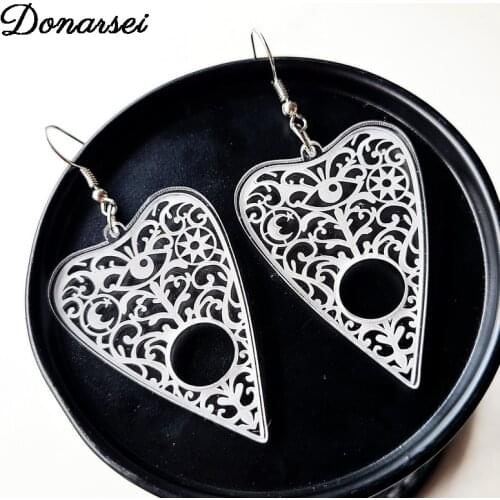 Donarsei Vintage Engraving Evil Eyes Guitar Pick Drop Earrings For Women Creative Geometric Dangle Earrings Gift