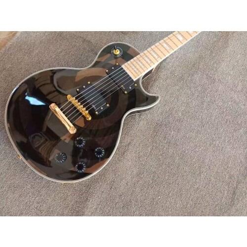 2021 Guitar factories in China sell like hot cakes wholesale Electric guitar Silver Ring Black EMG pickup free delivery