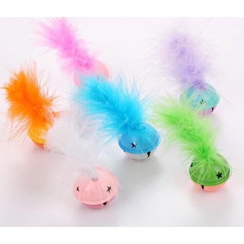 1PCS Xmas Cat Play Toy Plush Fake colorful Feather Cute Cat Bell Toy Kitten Chew Toy Pet Play Toy Cat Funny Toy Interactive Toys