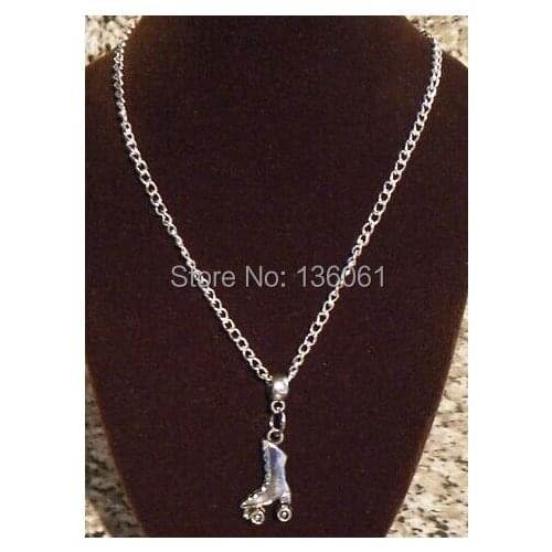Roller Skate Charms Sweater Chain Choker Colla Necklace Pendants 10PCS Vintage Silver For Women Dress Brand DIY Jewelry P2246