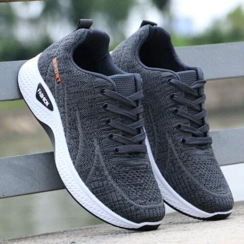 Spring new mens breathable sports shoes fashion lace-up non-slip mens shoes outdoor running shoes low-top quality casual shoes