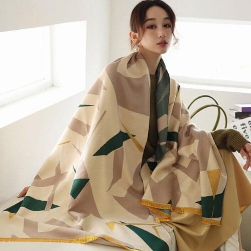 Classic Geometric Pattern Cashmere Scarf Luxury Cashmere Shawl Wrap Neck Snood Muslim Hijab Femme Shawls Winter Thicken Blanket