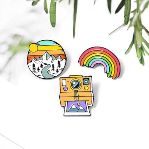 Rainbow Sunset Mountains Retro Polaroid Camera Film Tape Creative Brooch Cartoon Pin Pendant Fixed Clothes Bag Accessories Badge