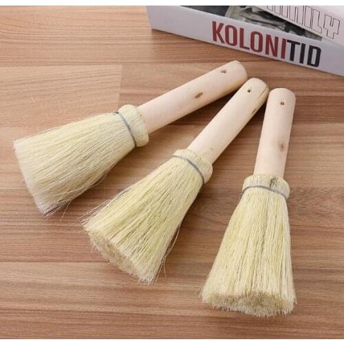 Wash dishes with wooden handle wash pan brush kitchen brush clean pan without oil