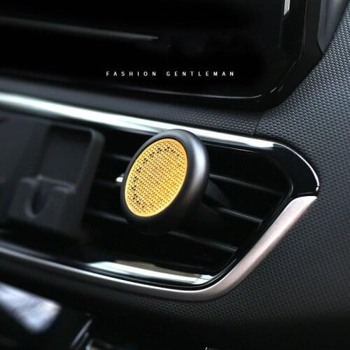 Luxurious Sandalwood Car Perfume Car Air Freshener Auto Fragrance Car Diffuser Good Smell for Car Interior Decoration