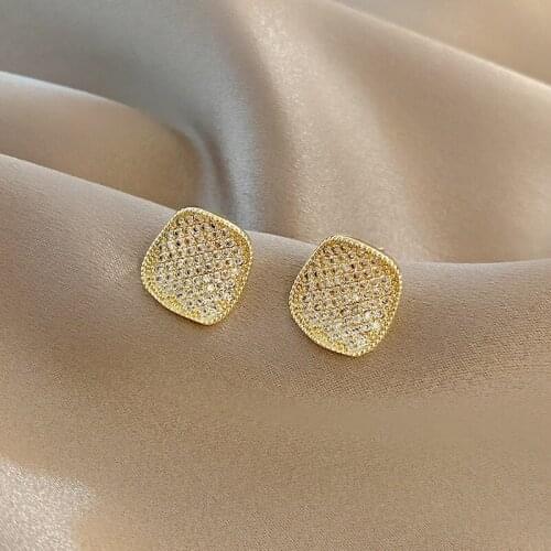 2021 New Korean Exquisite Geometric Small Simple Earrings Fashion Temperament Versatile Earrings Womens Jewelry