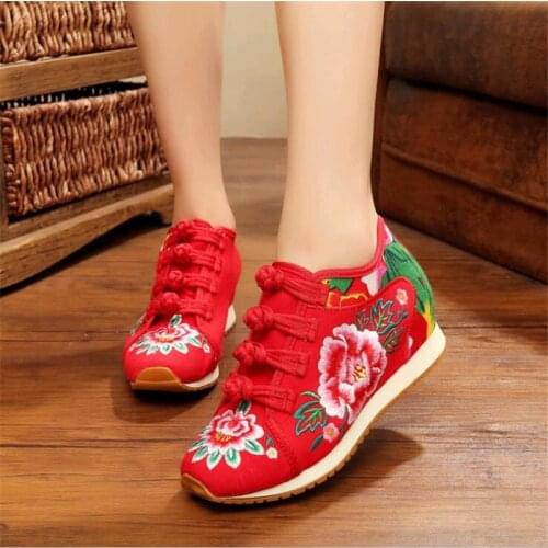 New Spring Womens Flower Embroidered Flat Platform Shoes Chinese Ladies Casual Comfort Denim Fabric Sneakers Shoes