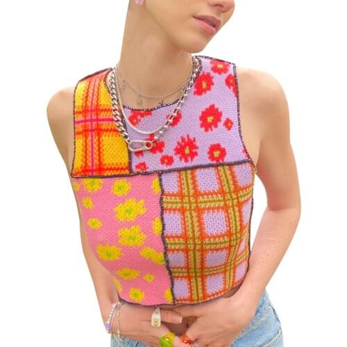 Y2K Women’s Fashion Round Neck Knitted Vest Fashion Contrast Color Flower Exposed Navel Sleeveless Tops Streetwear
