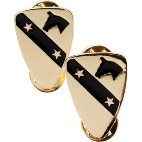 PAIR US ARMY 1st CAVALRY DIVISION TEAM HORSE LAPEL BROOCH INSIGNIA BADGE PIN