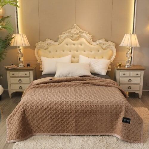 New Short plush Quilting European style bed cover Bed Skirt 1pc Bedspread Bed Sheet Bed Cover Bedding Set