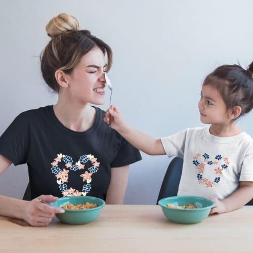 Harajuku Style Family Look Summer Disney New Series Mickey Mouse Printing Kawaii Dropship Outdoor Fashion Black White T-Shirts