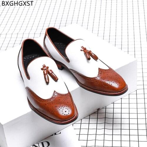 Brogues Men Dress Shoes Leather Fashion Mens Loafers Shoes Luxury Designer Shoes Men High Quality Tassel Chaussure Homme Zapatos