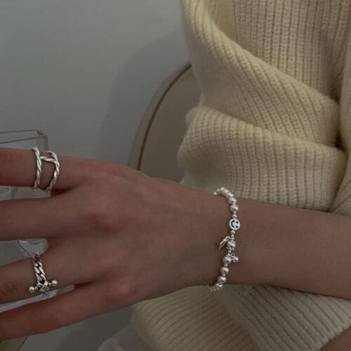 S925 Silver Plated Smile Lucky Bracelet Womens Small Crowd Design Advanced Feeling Cool Wind Light Luxury Simple Korea Jewelry