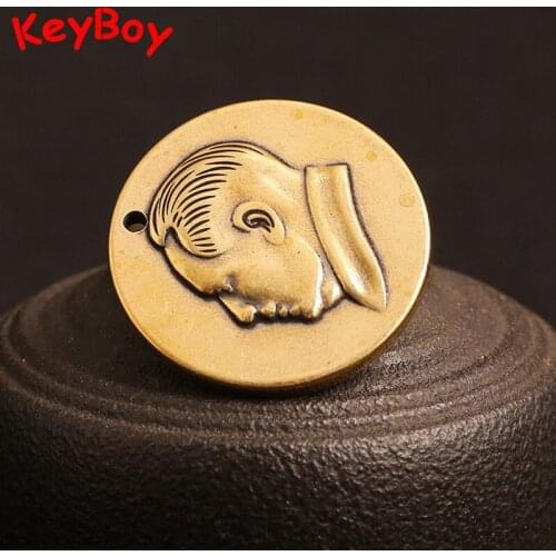 Retro Pure Brass China Chairman Mao Zedong Round Tags Keychains Pendant Jewelry Blessing Great Man Car Key Chain Rings Hangings