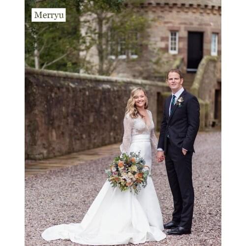 2020 V-neck Backless Wedding dress Long Sleeve A Line Satin Wedding Gown with Train White / Ivory Lace Appliques Bride Dresses