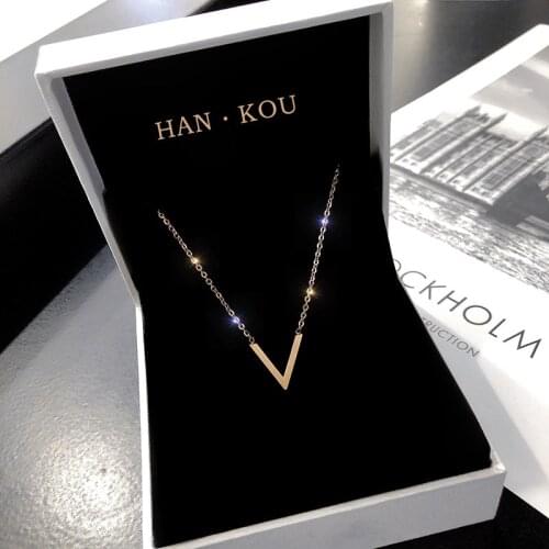 Simple Cute Letter V Pendant Necklaces For Women Fashion Party Jewelry Dress Accessories Titanium Steel Good Gift