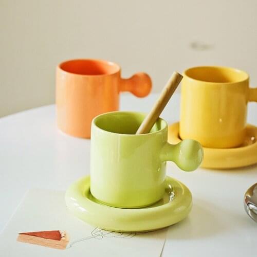 Cute Modern Ceramics Cup Saucer Creativity Solid Color Eco Friendly Pottery Coffee Cup Manual Reuseable Canecas Dining EK50BD