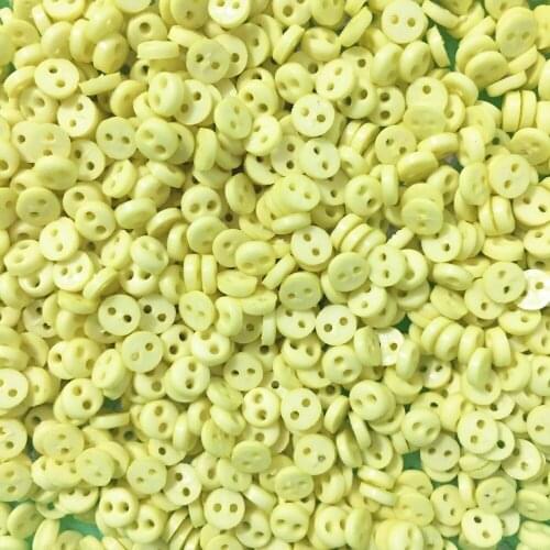500pcs Yellow Color DIY 4mm Buttons Mini Tiny Plastic Round Doll Clothing Button Embellishments Sewing Scrapbooking Accessory