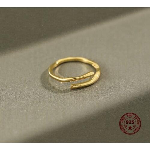 Korean Hot Style Pure 925 Sterling Silver Womens Rings Delicate Fashion Open Wavy Lines Simple Jewelry For Holiday Surprises