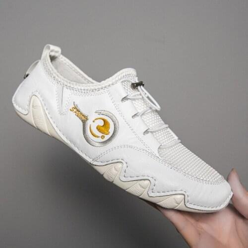 Breathable Mens Genuine Leather White Shoes Brand Designer Outdoor Loafers Moccasins Fashion Sneakers Men Non-Slip Driving Shoes