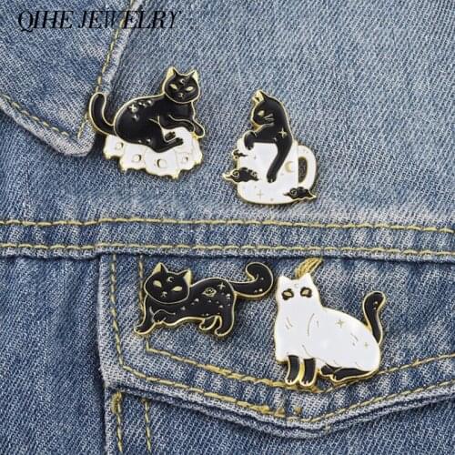 Witch Cat Enamel Pin Trippy Moon Star Space Black and Gold Version Kitty Brooches Witches Badges Women Magic Jewelry