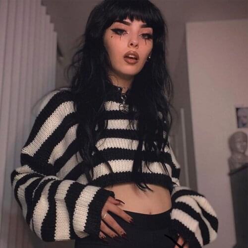 Women Loose Style Sweater, Black White Stripe Pattern Round Collar Knitted Crop Tops