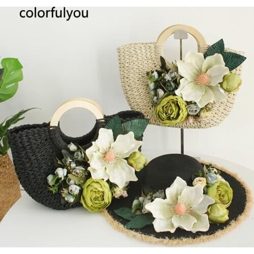 Handmade Straw Handbag for Woman Wood Ring Handle Totes Casual Flowers Woven Larger Capacity Bag for Girls Travel Vacation