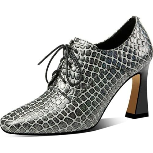 2020 spring/autumn new deep mouth single shoes sheepskin embossed lace high heels pointed thick with solid color lace low shoes