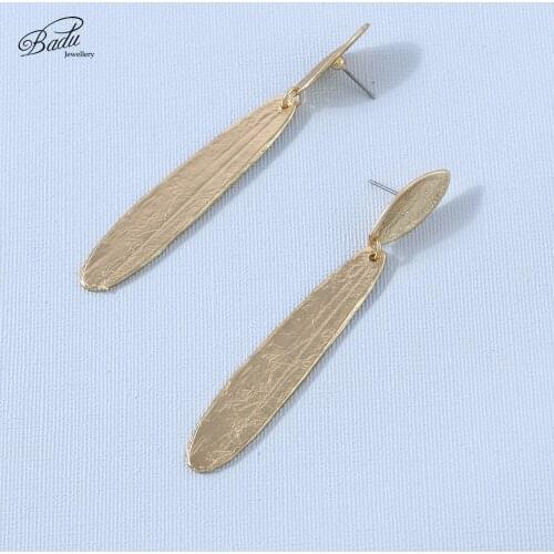 Badu Long Stud Earring Women Copper Light Nickle & Lead Free Metallic Earrings Fashion Jewelry Simple Style Wholesale