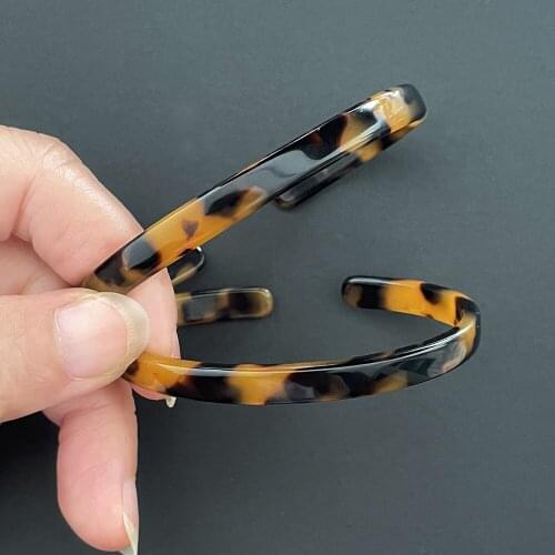 Fashion Cuff Bracelet Hot Leopard Print Resin Bracelet Female Bangles Jewelry for Lover Gift