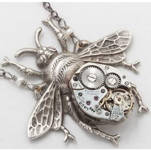 2021 New Vintage Punk Mechanical Insect Necklace For Women Men Trendy Silver Color Female Male Jewelry Birthday Party Gifts