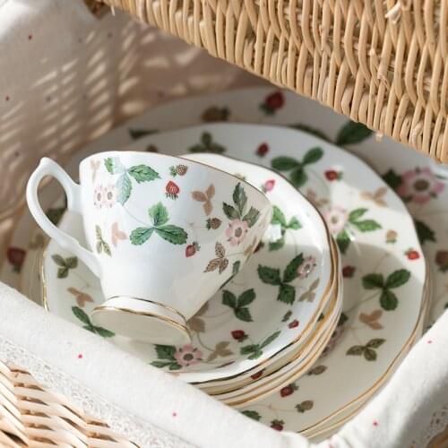 Coffee Cup Luxury Small Exquisite British Afternoon Tea Set Bone China Ceramic Teapot