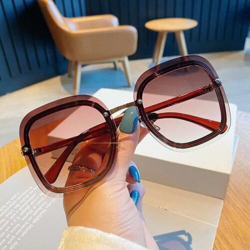 2021 New Square Sunglasses Women Fashion Oversized Metal Rimless Vintage Glasses Men Shades Brown Gradient Goggles UV400