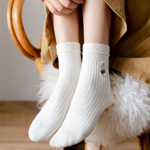 Harajuku Retro Ruffle Socks Autumn Fashion Solid Winter Flower Embroidery Woman Socks Japanese Kawaii Cute Socks Christmas Gifts