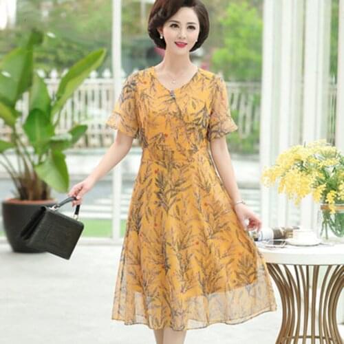 Fashion Mom Summer Chiffon Dress Floral Short Sleeve V-neck Ruffle Sleeve Dress Temperament Loose Vestidos 2020 New A769