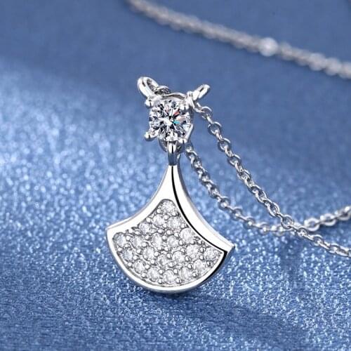 Fashion simple Jewelry Small Skirt Necklace Female Cross Clavicle Chain White Gold Inlaid Zircon Fan-shaped Pendant