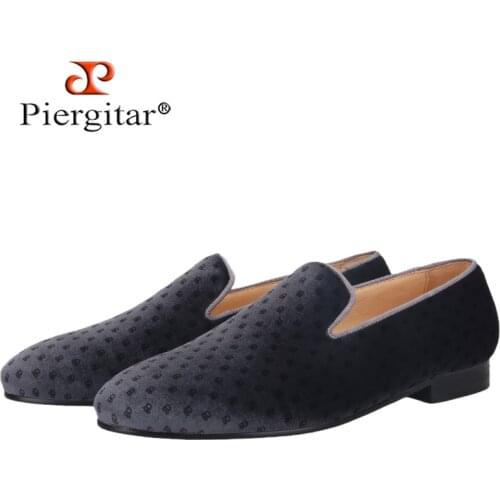 Piergitar 2021 New Handmade Letters Embroidery Mens Loafers Gray Velvet Moccasin For Party And Banquet Plus Size Men Flats