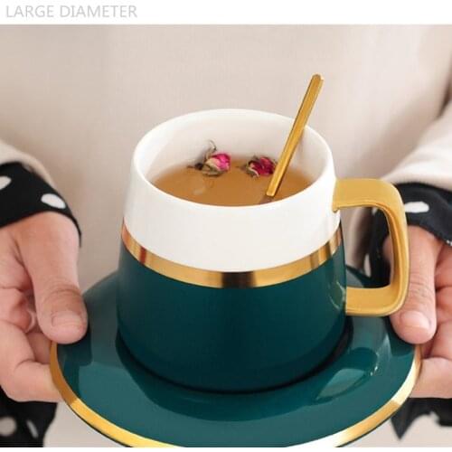 Creative Offee Cup and Saucer Set Designer Tea Cups Tea Milk Breakfast for Fine Cereal Couple Handle Mug Handmade Ceramic Mugs