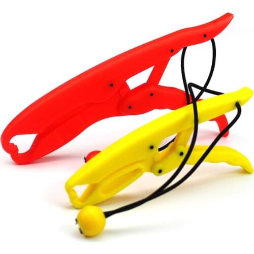 Fishing Grip Tool PP Hard Plastic LipGrip Fish Lip Grip Controller Floating Peche Griper pliers Pescaria de Pesca Red Yellow S4