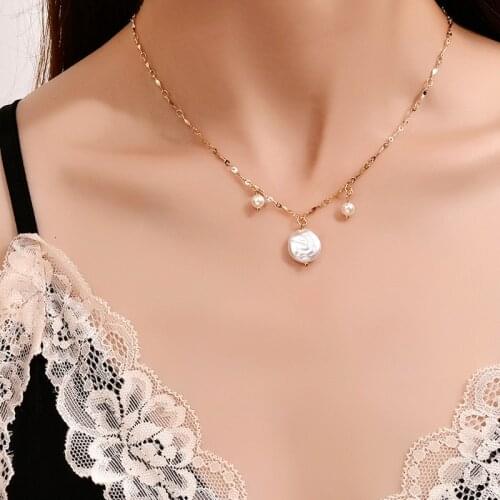 Irregular Imitation Pearl Pendant Necklace for Women Gold Color Clavicle Chain Short Necklaces Female 2021 Fashion Jewelry New