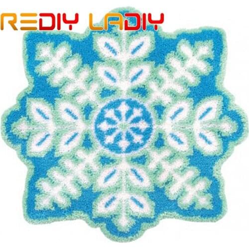 Latch Hook Kit Make Your Own Rug Blue Snowflake Crocheting Cushion Mat DIY Carpet Rug Acrylic Yarn Printed Canvas Hobby & Crafts
