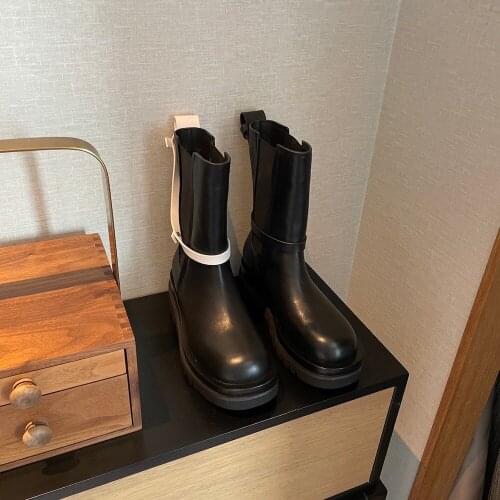 Genuine Leather Womens Boots New Fashion Autumn/Winter Womens Chelsea Boots Anti Slip Boots New Fashion Mid Calf Boots