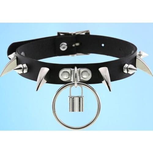 New personality exaggerated trend corner nail rivet ring clavicle necklace short chain leather neck wear adjustable