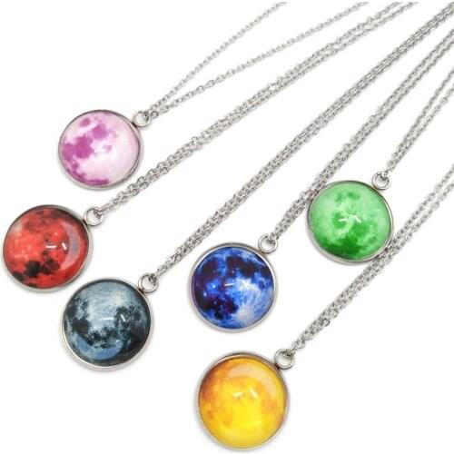 YIQIFLY Free Shipping 20pcs Fashion Women and Childrens 50cm Round Noctilucent Glass Pendant Stainless Steel Necklace Not Fade