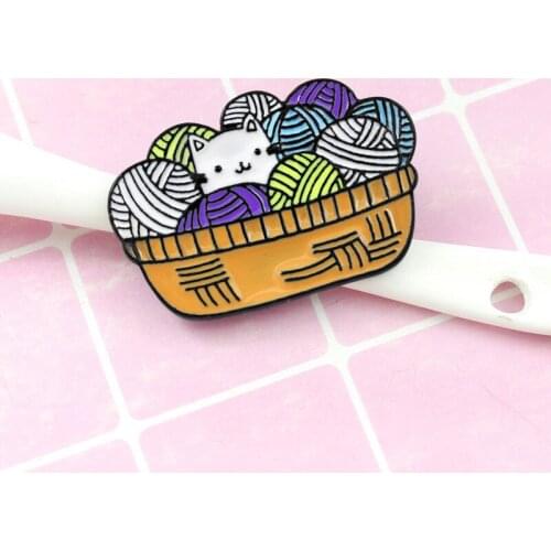 Cartoon Cat Brooch for Women Clothes Cute Badge Icons on The Backpack Brooches Pins Badges Kids Gift Enamel Pin Hijab Pins HJUEY