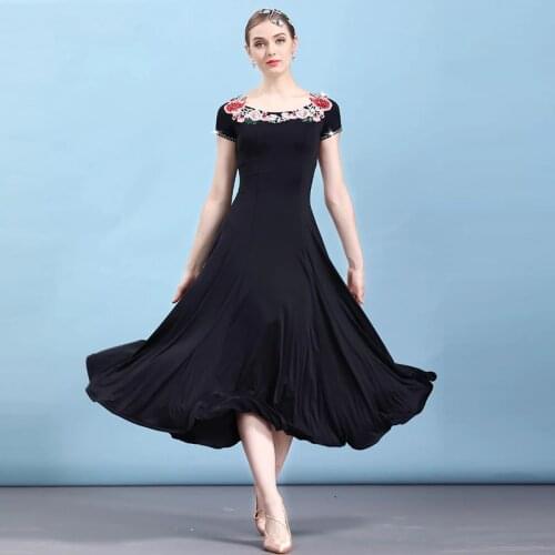 2019 Summer New Ballroom Dancing Dresses For Women Short Sleeve Professional Lady Waltz Tango Dancing Wear Evening Dress DWY1386